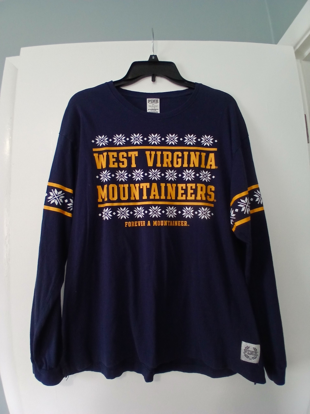 PINK Victoria's Secret Navy Long-Sleeve West Virginia Mountaineers Tee